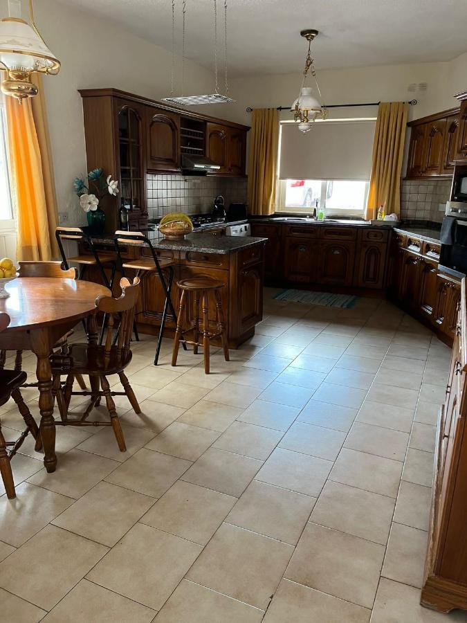 סיינט פול ביי Groundfloor Apartment By The Sea, Fabulous Views מראה חיצוני תמונה